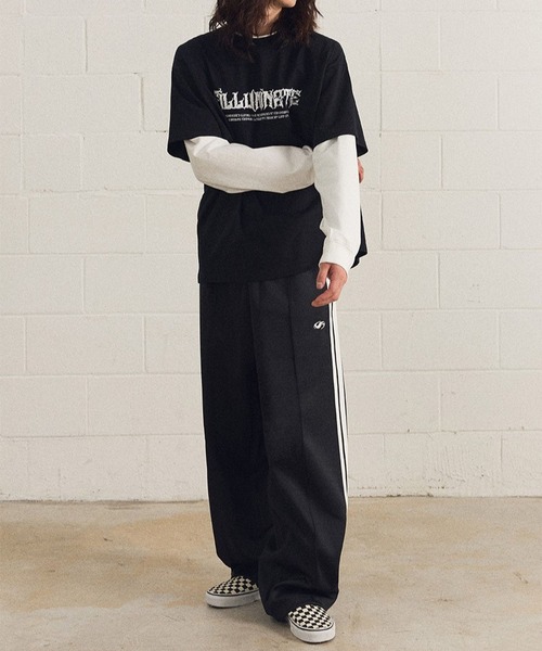 ALAND(エーランド)の「Filluminate/Taping トレーナーパンツ(その他パンツ・メンズ・ブラック・MEDIUM/SMALL)」の2枚目の写真