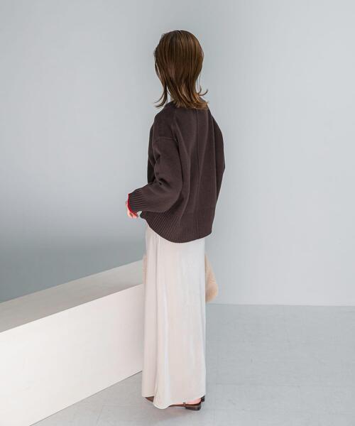 URBAN RESEARCH ROSSO WOMEN（アーバンリサーチ　ロッソ）の「『WEB/一部店舗限定』エクストラファインシームデザインニット（ニット/セーター・レディース・ホワイト系その他/ブラウン/ロイヤルブルー/グレー/イエロー系その他/ピンク系その他・FREE）」の13枚目の写真