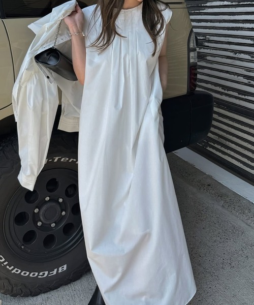 WILLFULLY(ウィルフリー)の「ensemble multi season cotton OP(ワンピース・レディース・カーキブラウン/アイボリー/ブラック・FREE/L)」の12枚目の写真