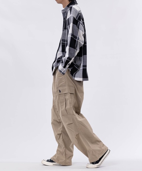 U.S. POLO ASSN.（ユーエスポロアッスン）の「【3】〔U.S.POLO ASSN.〕撥水 ワイドカーゴパンツ（カーゴパンツ・メンズ・ブラック/カーキ/ベージュ/ネイビー・LARGE/X-LARGE/MEDIUM）」の17枚目の写真