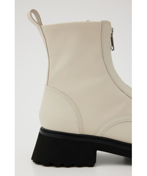 STACCATO(スタッカート)の「ミルキーIラインzipブーツ(ブーツ・レディース・ブラック・23.5cm/24.5cm/23.0cm/24.0cm/22.5㎝)」の16枚目の写真