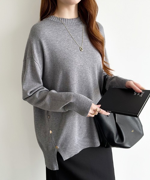 COCOMOMO(ココモモ)の「ロングスリットニット クルーネック ニット バックロング スリット ニット 秋服 冬服(ニット/セーター・レディース・ブラック/ブルーグレー/グレー/ホワイト/ブラウン/ベージュ・FREE)」の16枚目の写真