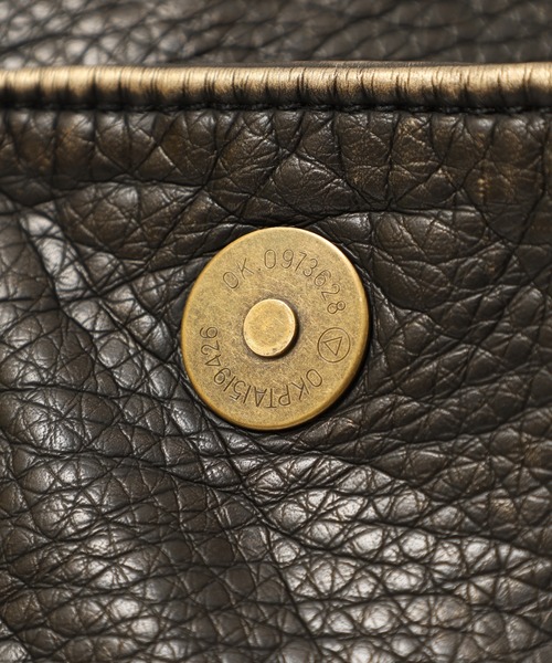 FUNALIVE（ファンアライブ）の「ABETTOR ヴィンテージ加工フェイクレザーセンターZIPデザインスモールDAY BAG（バックパック/リュック・メンズ・ブラック/ブラック系その他・FREE）」の18枚目の写真