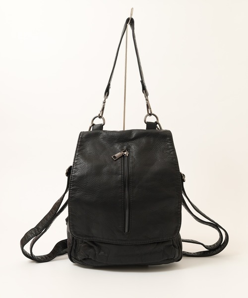 FUNALIVE（ファンアライブ）の「ABETTOR ヴィンテージ加工フェイクレザーセンターZIPデザインスモールDAY BAG（バックパック/リュック・メンズ・ブラック/ブラック系その他・FREE）」の5枚目の写真