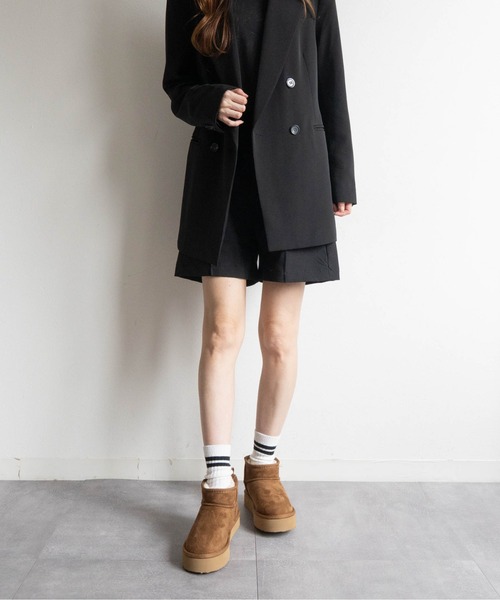 Fabby fabby（ファビィーファビィー）の「ボリュームボアショートブーツ（ブーツ・レディース・キャメル/ブラック・MEDIUM/LARGE）」の21枚目の写真