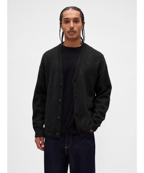 GAP(ギャップ)の「ふわもこ リラックス クロップド ニットカーディガン(カーディガン/ボレロ・メンズ・チャコールグレー/ベージュ・XS/S/M/L/XL)」の1枚目の写真