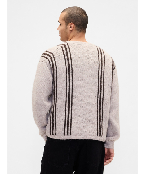 GAP(ギャップ)の「ふわもこ リラックス クロップド ニットカーディガン(カーディガン/ボレロ・メンズ・チャコールグレー/ベージュ・XS/S/M/L/XL)」の6枚目の写真