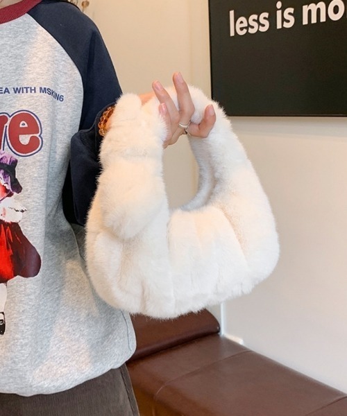 Ritzy（リッツィー）の「もこもこファーリボン仕様ハンドバッグ（ハンドバッグ・レディース・ブラック/ホワイト/ピンク/ベージュ・FREE）」の10枚目の写真