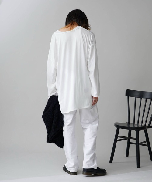 Theater code（シアターコード）の「Oversized Drop-Shoulder Long-Sleeve T-Shirt / オーバーサイズ ドロップショルダー ロングスリーブTシャツ 2026年春夏春服 夏服（Tシャツ/カットソー・メンズ・ブラック/ホワイト・FREE）」の16枚目の写真