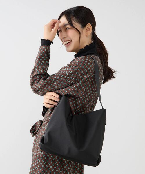 MELROSE claire（メルローズ クレール）の「【ギャザーショルダーバッグ】（ショルダーバッグ・レディース・ブラック/モカ・FREE）」の14枚目の写真