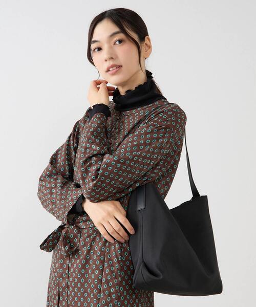 MELROSE claire（メルローズ クレール）の「【ギャザーショルダーバッグ】（ショルダーバッグ・レディース・ブラック/モカ・FREE）」の19枚目の写真