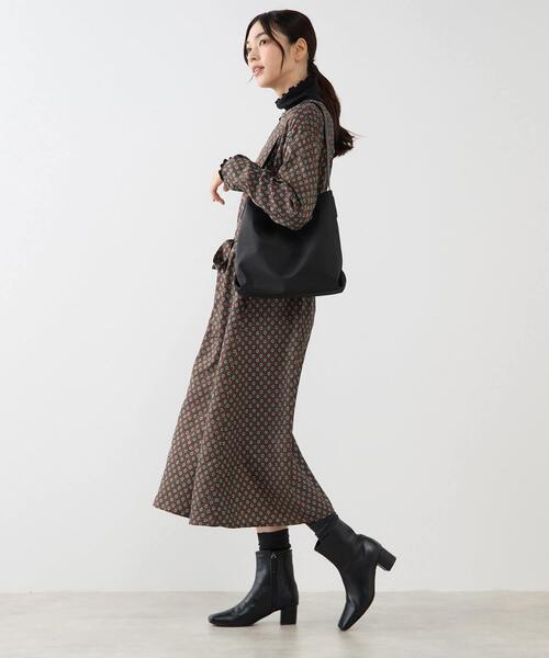 MELROSE claire（メルローズ クレール）の「【ギャザーショルダーバッグ】（ショルダーバッグ・レディース・ブラック/モカ・FREE）」の4枚目の写真