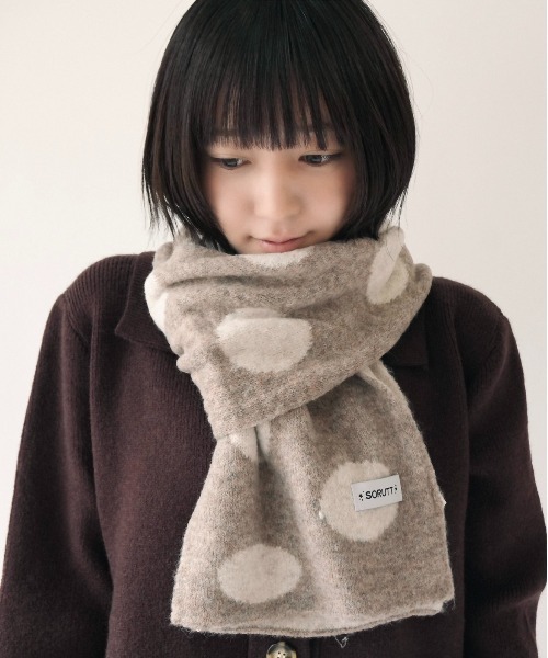 Port（ポート）の「【 SORUTT / ソルト 】 ドット柄 ニット マフラー #（マフラー・レディース・ブラック/ベージュ・FREE）」の2枚目の写真