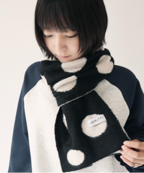 Port（ポート）の「【 SORUTT / ソルト 】 ドット柄 ニット マフラー #（マフラー・レディース・ブラック/ベージュ・FREE）」の8枚目の写真