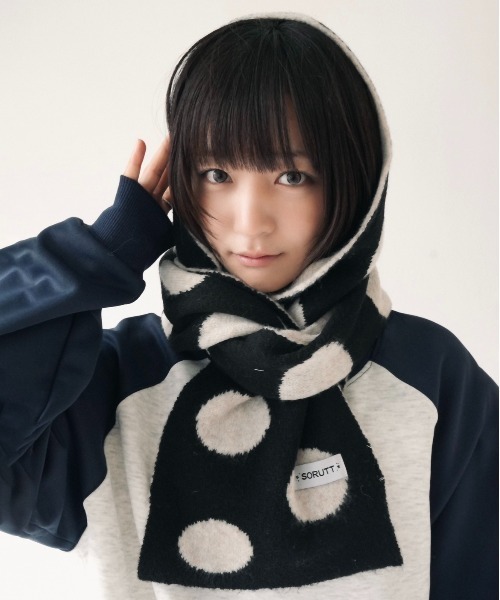 Port（ポート）の「【 SORUTT / ソルト 】 ドット柄 ニット マフラー #（マフラー・レディース・ブラック/ベージュ・FREE）」の12枚目の写真