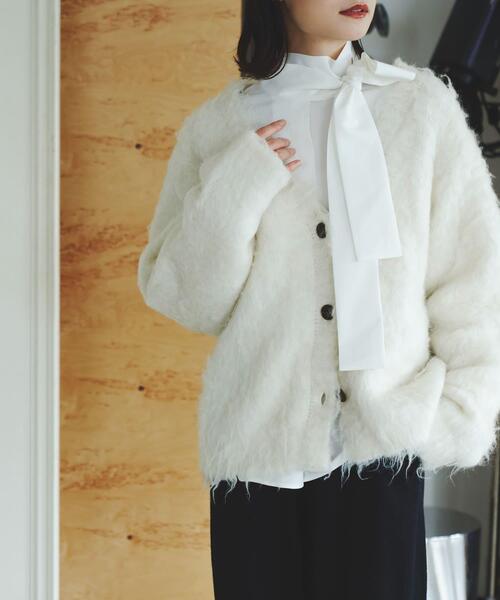 URBAN RESEARCH ROSSO WOMEN（アーバンリサーチ　ロッソ）の「Mewl　ファーカーディガン（カーディガン/ボレロ・レディース・オフホワイト/ブルー/ブラック・FREE）」の10枚目の写真