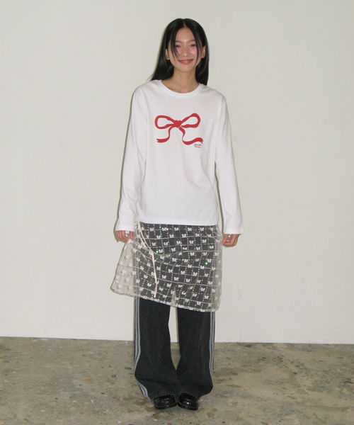 RONRON（ロンロン）の「EMBO HEART RIBBON BASIC FIT LONG SLEEVE WHITE（Tシャツ/カットソー・レディース・その他・FREE）」の3枚目の写真