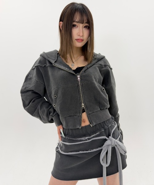 .KOM(ドットコム)の「A'GEM/9 × .kom 『.KOM/ドットケーオーエム』 カットオフデザインジップパーカー(パーカー・レディース・チャコールグレー/ピンク・FREE)」の5枚目の写真