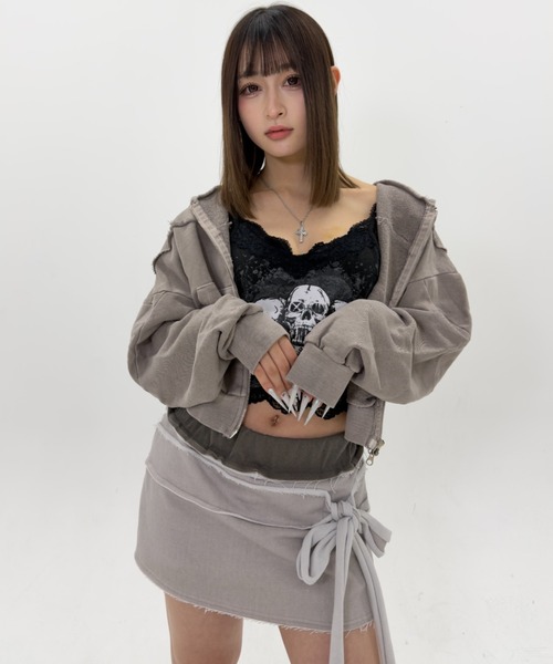 .KOM(ドットコム)の「A'GEM/9 × .kom 『.KOM/ドットケーオーエム』 カットオフデザインジップパーカー(パーカー・レディース・チャコールグレー/ピンク・FREE)」の16枚目の写真
