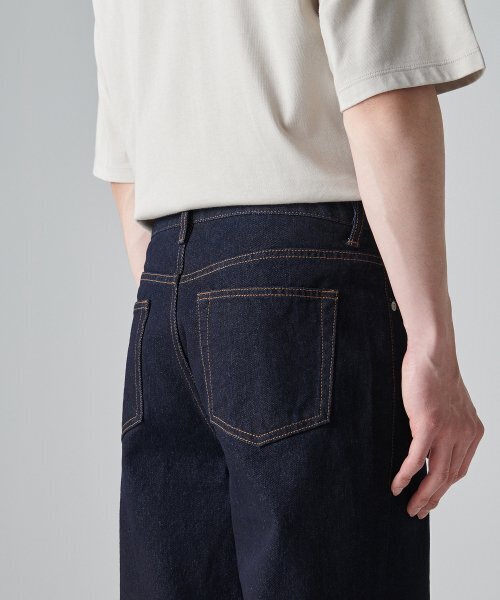 MUSINSA STANDARD（ムシンサスタンダード）の「ルーズストレートデニムパンツ [ディープインディゴ]（デニムパンツ・メンズ・その他・40/38/42/34/28/29/32/30/31/33/26/27/36）」の9枚目の写真