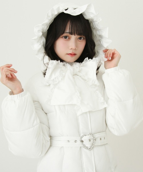 DearMyLove(ディアマイラブ)の「ビッグボウタイリボンAラインフェイクダウンコート【中綿】(その他アウター・レディース・ブラック/ホワイト・MEDIUM/LARGE/3L)」の7枚目の写真