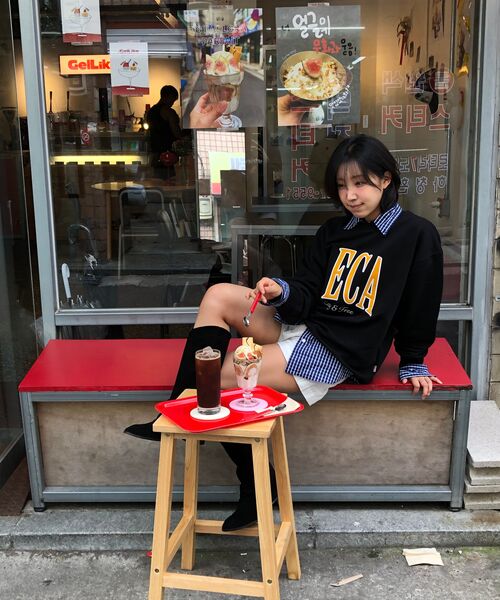 AECA（エイカ）の「AECA ARCH FELT SWEAT SHIRTS-BLACK（スウェット・レディース・その他・SMALL/MEDIUM/LARGE/X-LARGE）」の5枚目の写真