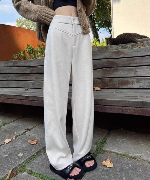 HANDO(ハンド)の「ウールタッチワイドパンツ(スラックス・レディース・アイボリー/チャコール・フリー)」の7枚目の写真