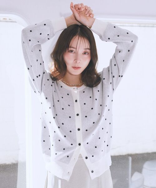 earth music&ecology（アースミュージックアンドエコロジー）の「ドットジャガードカーディガン（カーディガン/ボレロ・レディース・グレー/アイボリー・FREE）」の19枚目の写真