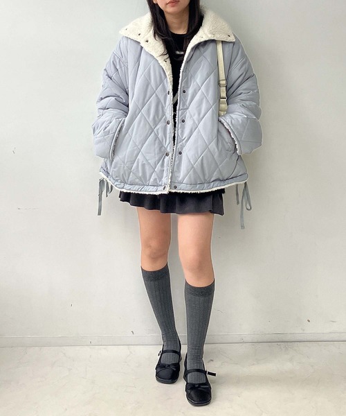 AS KNOW AS plus（アズノゥアズプラス）の「♪リバーシブル ボア×キルティング スタンドコート（その他アウター・レディース・ブルー/ブラック/アイボリー・FREE）」の7枚目の写真