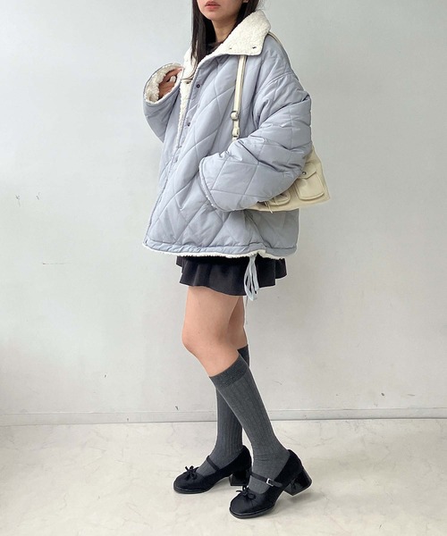 AS KNOW AS plus（アズノゥアズプラス）の「♪リバーシブル ボア×キルティング スタンドコート（その他アウター・レディース・ブルー/ブラック/アイボリー・FREE）」の9枚目の写真