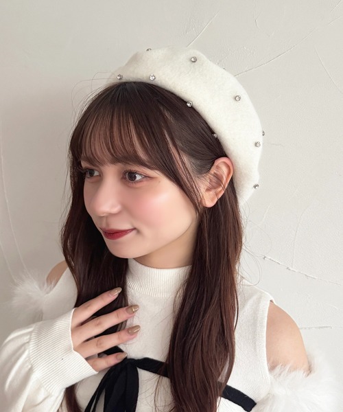 apres jour（アプレジュール）の「【apres jour×ARIAZ】ビジュー付きベレー帽（ハンチング/ベレー帽・レディース・ホワイト/ブラック/グレー系その他・FREE）」の4枚目の写真