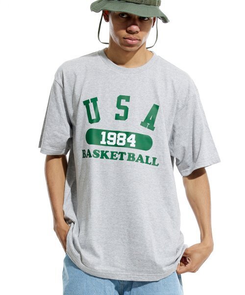 CREAM SODA LAB(クリームソーダラボ)の「ユエスエイバスケットボール 半袖Tシャツ グレー グリーン(Tシャツ/カットソー・レディース・その他・LARGE/MEDIUM/X-LARGE/XX-LARGE)」の3枚目の写真
