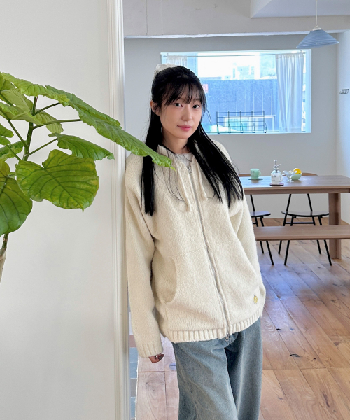 PHYSICAL DEPARTMENT(フィジカル デパートメント)の「ハートアップル ニットフードパーカー_アイボリー(パーカー・レディース・その他・SMALL/MEDIUM/LARGE)」の9枚目の写真