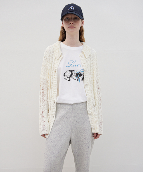 LEVAR(レバー)の「Loose Cable Knit Cardigan - Off White(ニット/セーター・レディース・Off White・FREE)」の2枚目の写真