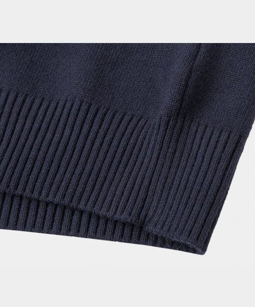 LETTERCOMO(レテルコモ)の「エッセンシャルデイリーラウンドニットネイビー(ニット/セーター・レディース・その他・MEDIUM/LARGE)」の4枚目の写真