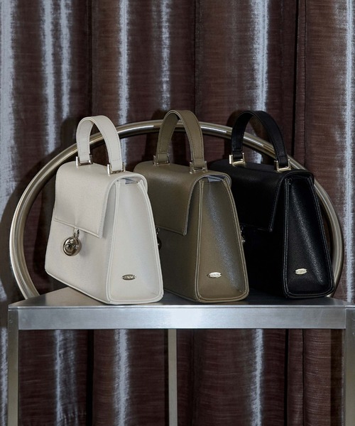 LE'RURE(リルアー)の「Bell motif boxy bag(ハンドバッグ・レディース・アイボリー/ブラック/カーキ・FREE)」の9枚目の写真
