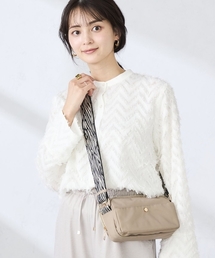 a.v.v（アーヴェヴェ）の「メニ—ポケットショルダーバッグ（ショルダーバッグ）」