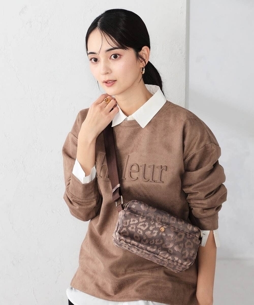 a.v.v（アーヴェヴェ）の「メニ—ポケットショルダーバッグ（ショルダーバッグ・レディース・ブラック/ベージュ/ブラウン・38）」の5枚目の写真