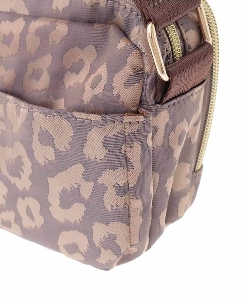 a.v.v（アーヴェヴェ）の「メニ—ポケットショルダーバッグ（ショルダーバッグ・レディース・ブラック/ベージュ/ブラウン・38）」の18枚目の写真