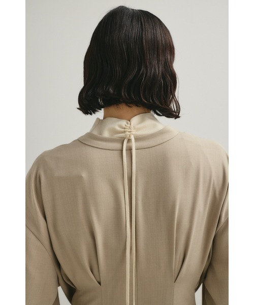 STYLEMIXER（スタイルミキサー）の「バックルベルトワンピース（ワンピース・レディース・チャコールグレー/ライトベージュ・SMALL/MEDIUM）」の9枚目の写真