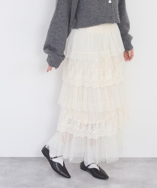 Nohea(ノヘア)の「nohea 5段刺繍チュールスカート(スカート・レディース・アイボリー/ブラック/オフホワイト・M)」の3枚目の写真