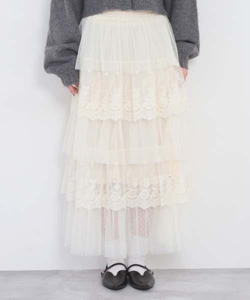 Nohea(ノヘア)の「nohea 5段刺繍チュールスカート(スカート・レディース・アイボリー/ブラック/オフホワイト・M)」の22枚目の写真
