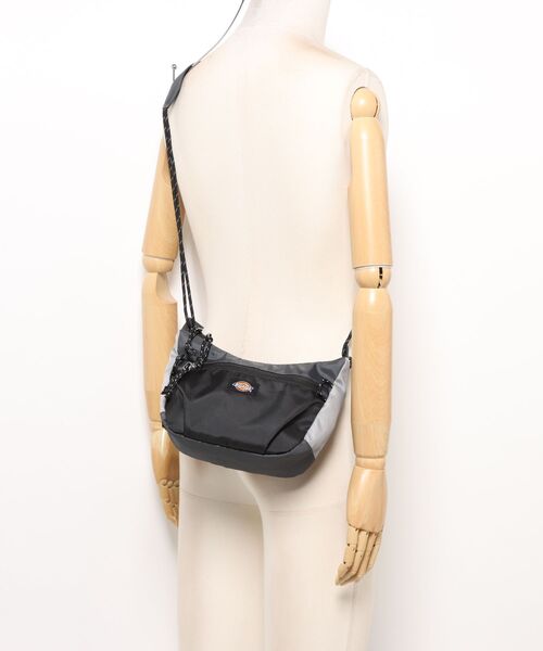Dickies(ディッキーズ)の「【Dickies】DK ATHLETIC QUICK SHOULDER / ディッキーズ アスレチック クイック ショルダーバッグ(ショルダーバッグ・メンズ・ブラック/グレー/ネイビー/ベージュ・FREE)」の7枚目の写真