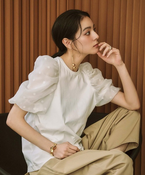 ELFRANK(エルフランク)の「ドットシアーパフスリーブトップス《着用動画あり》(Tシャツ/カットソー・レディース・オフホワイト/ブラック・L/M)」の15枚目の写真