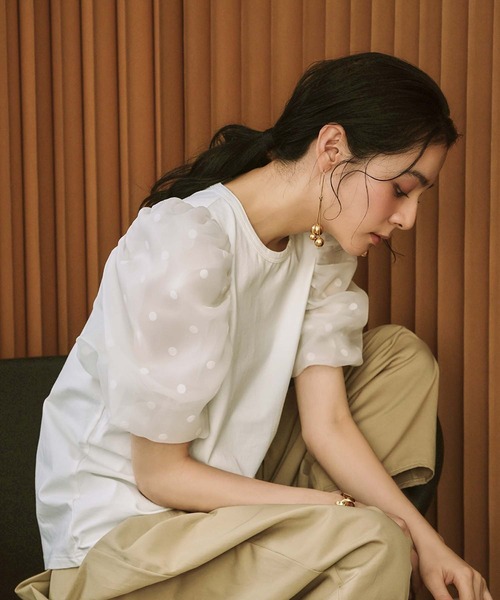 ELFRANK(エルフランク)の「ドットシアーパフスリーブトップス《着用動画あり》(Tシャツ/カットソー・レディース・オフホワイト/ブラック・L/M)」の16枚目の写真