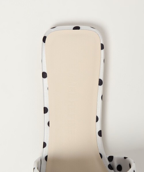 EMMEL REFINES(エメルリファインズ)の「<EMMEL REFINES>EM ギャザー フラット サンダル(サンダル・レディース・ライトブルー/ブラック/オレンジ系その他/ホワイト・L/M/S)」の16枚目の写真