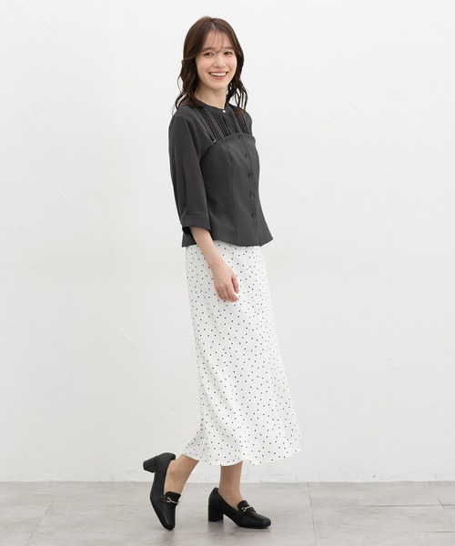 Honeys(ハニーズ)の「6分袖ピンタックブラウス(シャツ/ブラウス・レディース・ホワイト/ネイビー系/ピンク系その他/スミクロ/ライトグレー系/ライトグレー・M/LL/S/L/3L)」の15枚目の写真