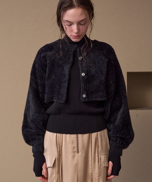 MIELI INVARIANT(ミエリインヴァリアント)の「2way Layered Knit Tops(アンサンブル・レディース・ブラウン/ブラック・FREE)」の4枚目の写真