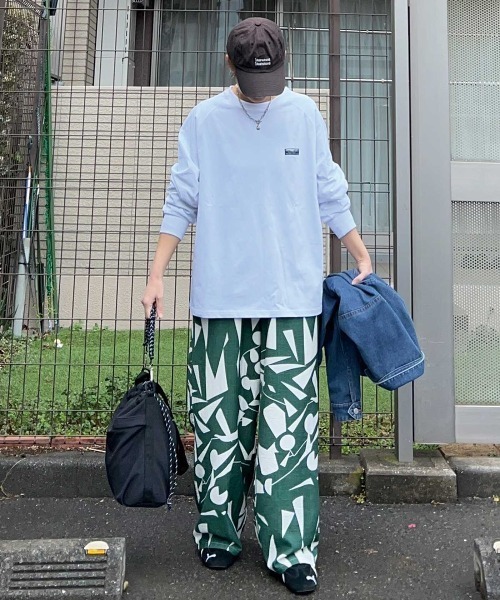 CORNERS by KR（コーナーズバイケーアール）の「【CORNERS by KR】リネンタッチ幾何学柄ラフパンツ（その他パンツ・レディース・オフホワイト/ブラック/グリーン・M）」の5枚目の写真