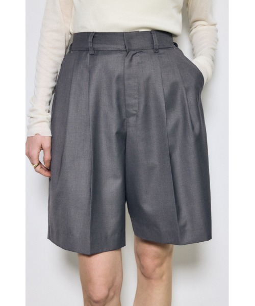 AZUL by moussy(アズールバイマウジー)の「【セットアップ対応】【身長/骨格別着用画像あり】タックハーフパンツ 春服 秋服 冬服 マニッシュ 着やせ 体系カバー 腰回りカバー(スラックス・レディース・杢グレー/ベージュ・SMALL/MEDIUM)」の14枚目の写真